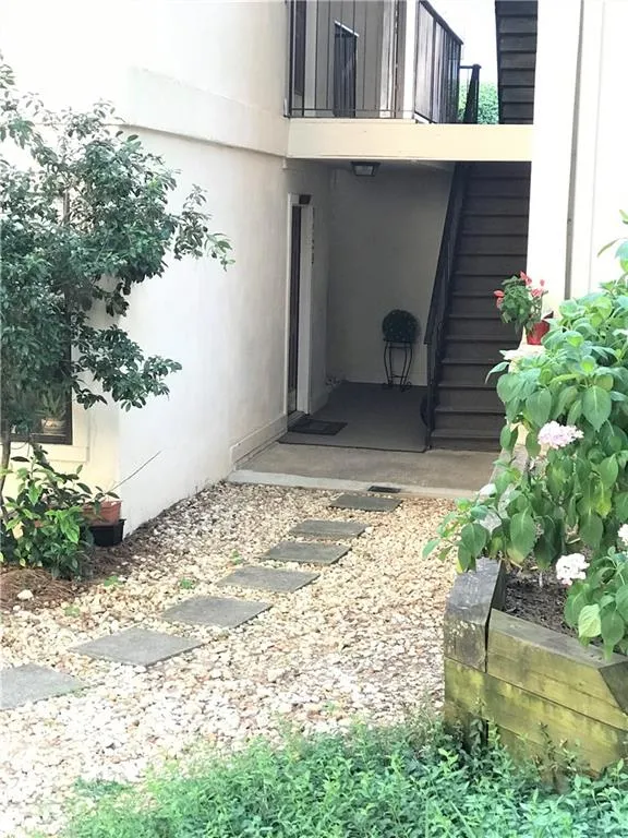 2708 Huntingdon Chase Unit 2708, Sandy Springs, Georgia 30350, 2 Bedrooms Bedrooms, ,2 BathroomsBathrooms,Residential,Sold,2708 Huntingdon Chase Unit 2708,7069716