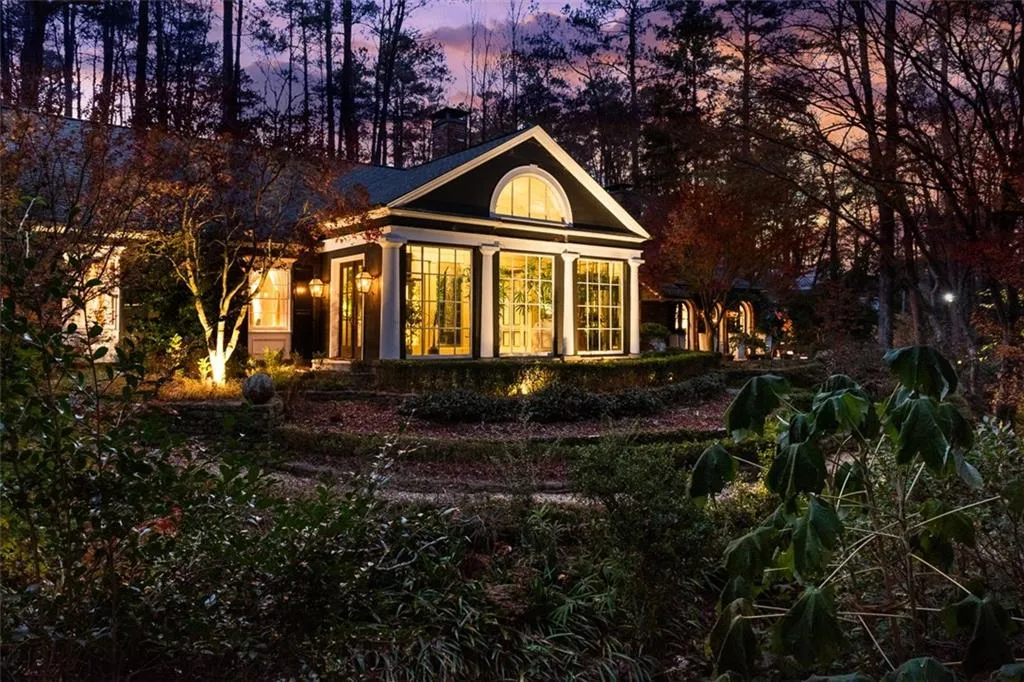 4830 Jett Road, Atlanta, Georgia 30327, 4 Bedrooms Bedrooms, ,2 BathroomsBathrooms,Residential,Sold,4830 Jett Road,6812112
