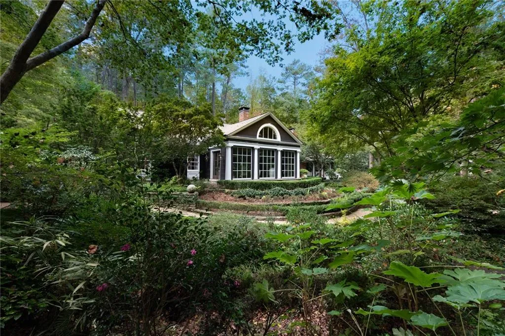 4830 Jett Road, Atlanta, Georgia 30327, 4 Bedrooms Bedrooms, ,2 BathroomsBathrooms,Residential,Sold,4830 Jett Road,6812112