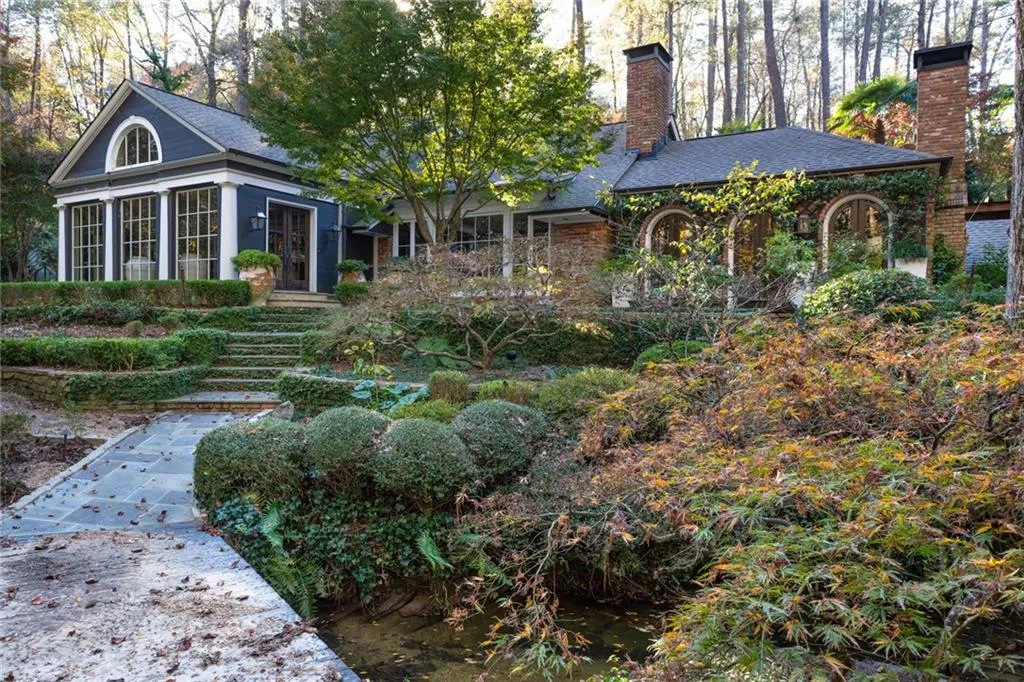 4830 Jett Road, Atlanta, Georgia 30327, 4 Bedrooms Bedrooms, ,2 BathroomsBathrooms,Residential,Sold,4830 Jett Road,6812112