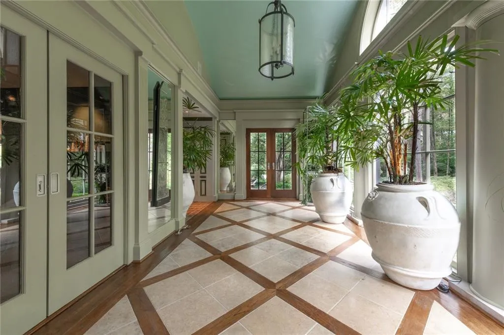 4830 Jett Road, Atlanta, Georgia 30327, 4 Bedrooms Bedrooms, ,2 BathroomsBathrooms,Residential,Sold,4830 Jett Road,6812112