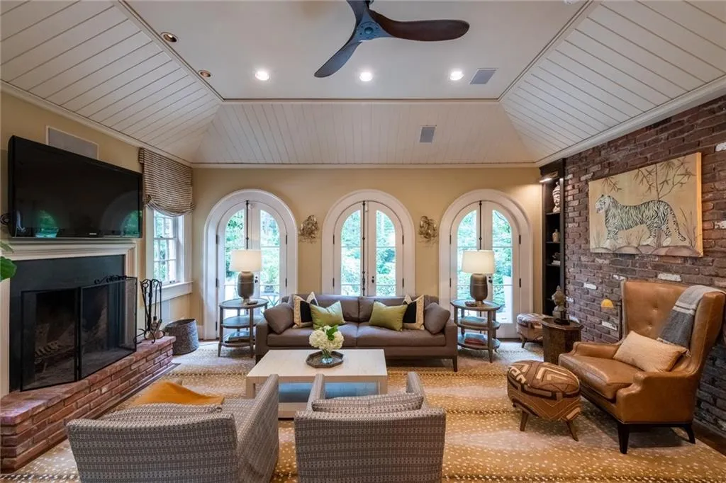 4830 Jett Road, Atlanta, Georgia 30327, 4 Bedrooms Bedrooms, ,2 BathroomsBathrooms,Residential,Sold,4830 Jett Road,6812112