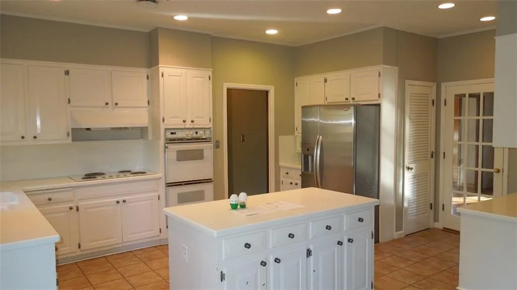 6400 Nw Blackwater Trail, Atlanta, Georgia 30328, 5 Bedrooms Bedrooms, ,3 BathroomsBathrooms,Residential,Sold,6400 Nw Blackwater Trail,5631559