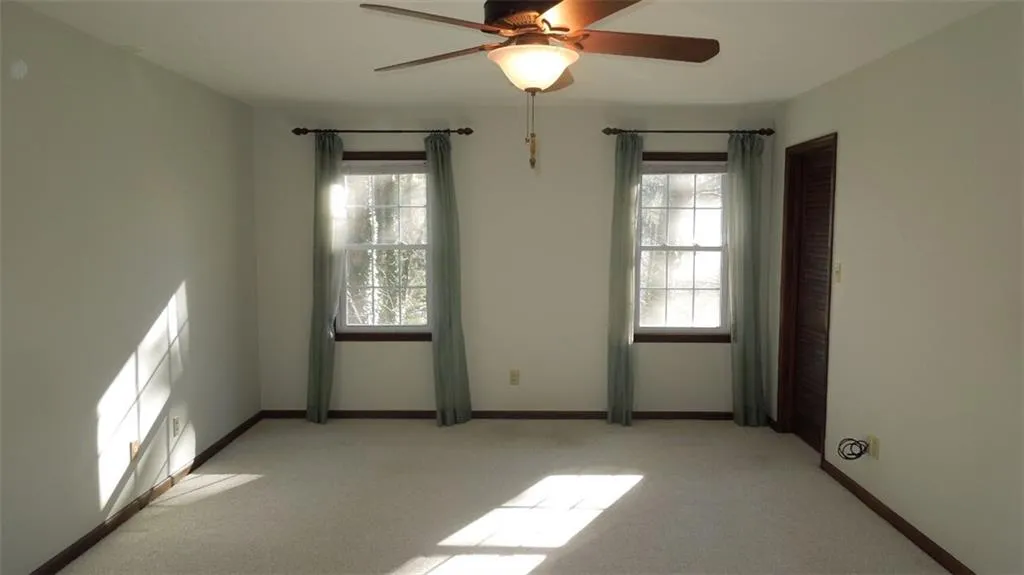 6400 Nw Blackwater Trail, Atlanta, Georgia 30328, 5 Bedrooms Bedrooms, ,3 BathroomsBathrooms,Residential,Sold,6400 Nw Blackwater Trail,5631559