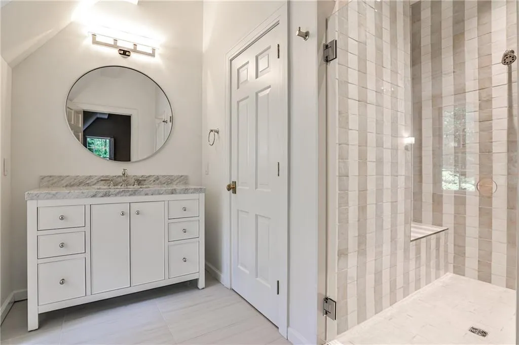 3990 Paces Ferry Nw Road, Atlanta, Georgia 30327, 7 Bedrooms Bedrooms, 0 ,7 BathroomsBathrooms,Residential,For Sale,3990 Paces Ferry Nw Road,7747738