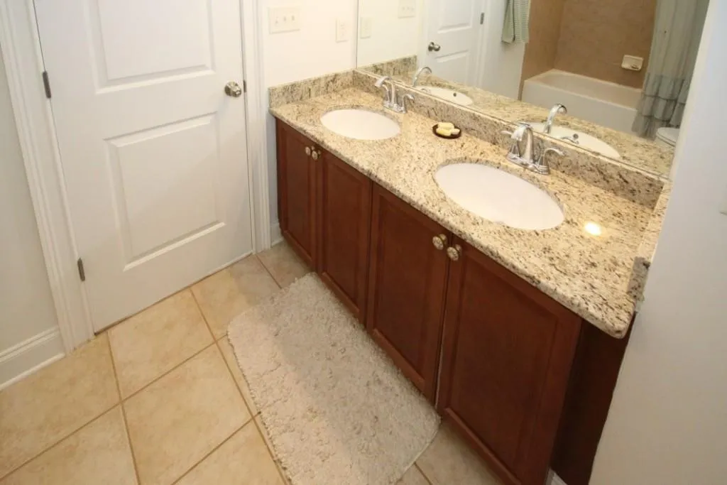 682 Royer Place Unit 682, Atlanta, Georgia 30342, 4 Bedrooms Bedrooms, ,3 BathroomsBathrooms,Residential,Sold,682 Royer Place Unit 682,5739001