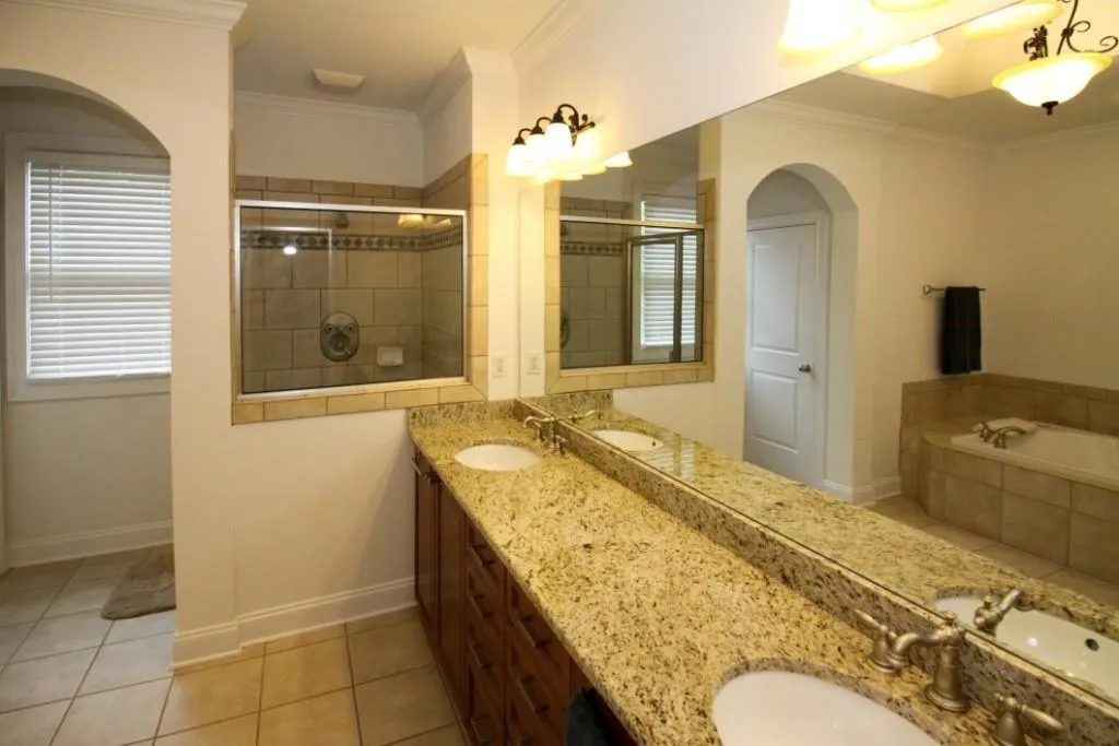 682 Royer Place Unit 682, Atlanta, Georgia 30342, 4 Bedrooms Bedrooms, ,3 BathroomsBathrooms,Residential,Sold,682 Royer Place Unit 682,5739001