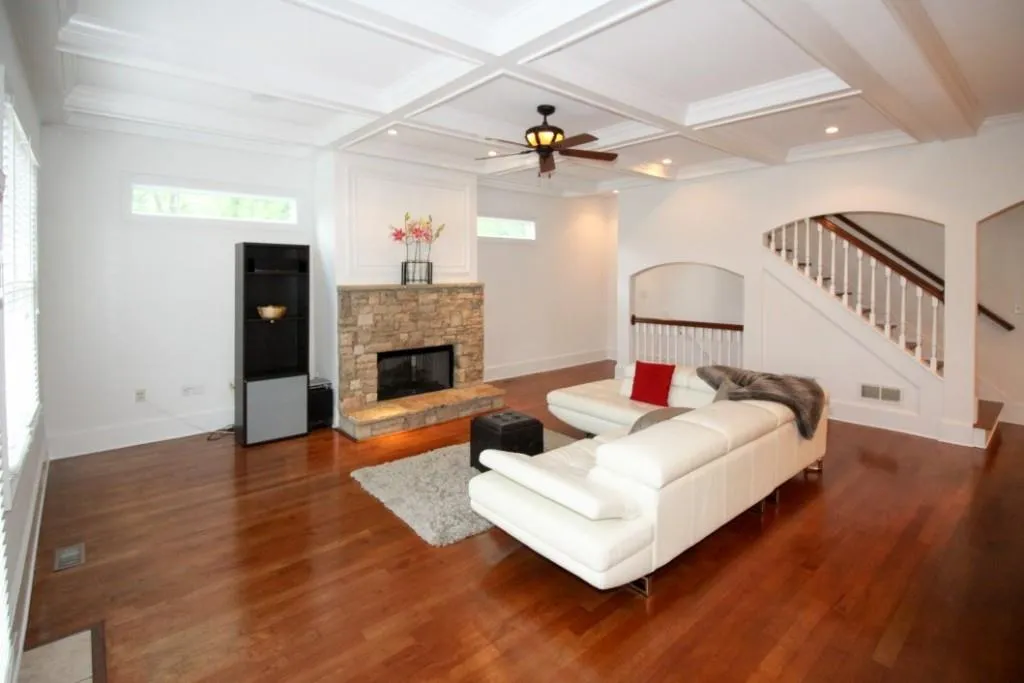 682 Royer Place Unit 682, Atlanta, Georgia 30342, 4 Bedrooms Bedrooms, ,3 BathroomsBathrooms,Residential,Sold,682 Royer Place Unit 682,5739001