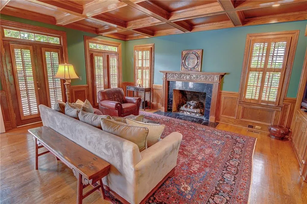 7940 Landowne Drive, Sandy Springs, Georgia 30350, 5 Bedrooms Bedrooms, ,5 BathroomsBathrooms,Residential,Sold,7940 Landowne Drive,6127822