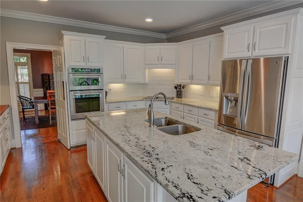 7940 Landowne Drive, Sandy Springs, Georgia 30350, 5 Bedrooms Bedrooms, ,5 BathroomsBathrooms,Residential,Sold,7940 Landowne Drive,6127822