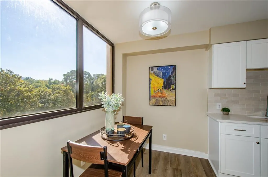 3530 Piedmont Road Ne Unit F5, Atlanta, Georgia 30305, 2 Bedrooms Bedrooms, ,2 BathroomsBathrooms,Residential,For Sale,3530 Piedmont Road Ne Unit F5,7676828