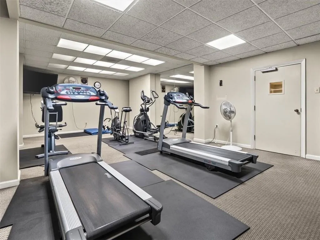 3530 Piedmont Road Ne Unit F5, Atlanta, Georgia 30305, 2 Bedrooms Bedrooms, ,2 BathroomsBathrooms,Residential,For Sale,3530 Piedmont Road Ne Unit F5,7676828