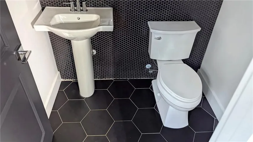 1170
