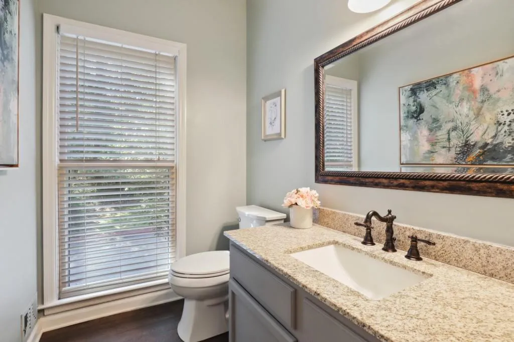 103 Lexington Place, Sandy Springs, Georgia 30350, 3 Bedrooms Bedrooms, ,2 BathroomsBathrooms,Residential,Sold,103 Lexington Place,7122356