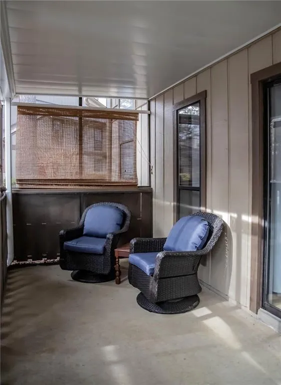 302 Woodcliff Drive, Sandy Springs, Georgia 30350, 1 Bedroom Bedrooms, ,1 BathroomBathrooms,Residential,Sold,302 Woodcliff Drive,6975357