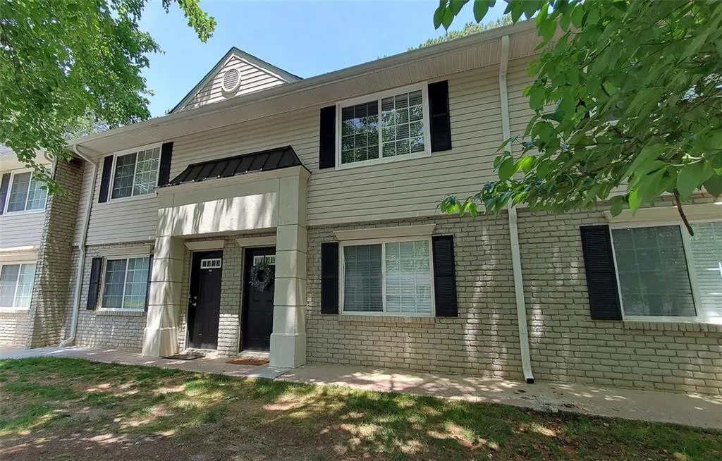 6940 Roswell Road Unit 16b, Atlanta, Georgia 30328, 2 Bedrooms Bedrooms, ,1 BathroomBathrooms,Residential,Sold,6940 Roswell Road Unit 16b,6882041