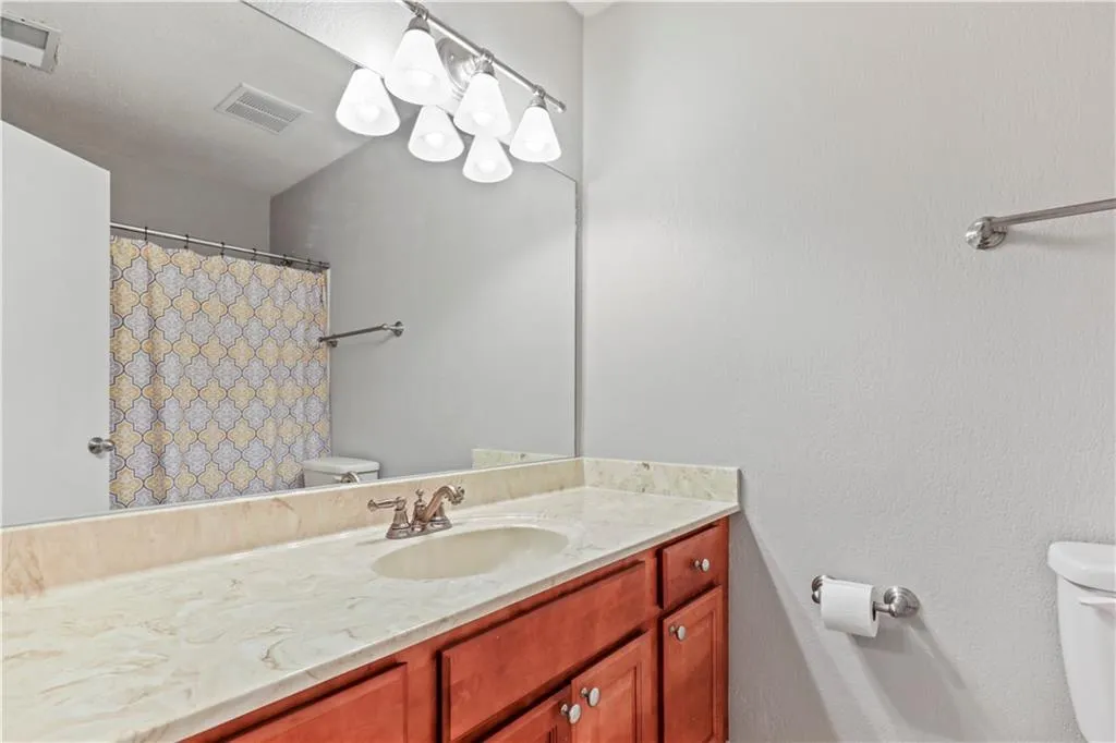 6900 Roswell Road Unit Q3, Atlanta, Georgia 30328, 2 Bedrooms Bedrooms, ,2 BathroomsBathrooms,Residential,Sold,6900 Roswell Road Unit Q3,6836740