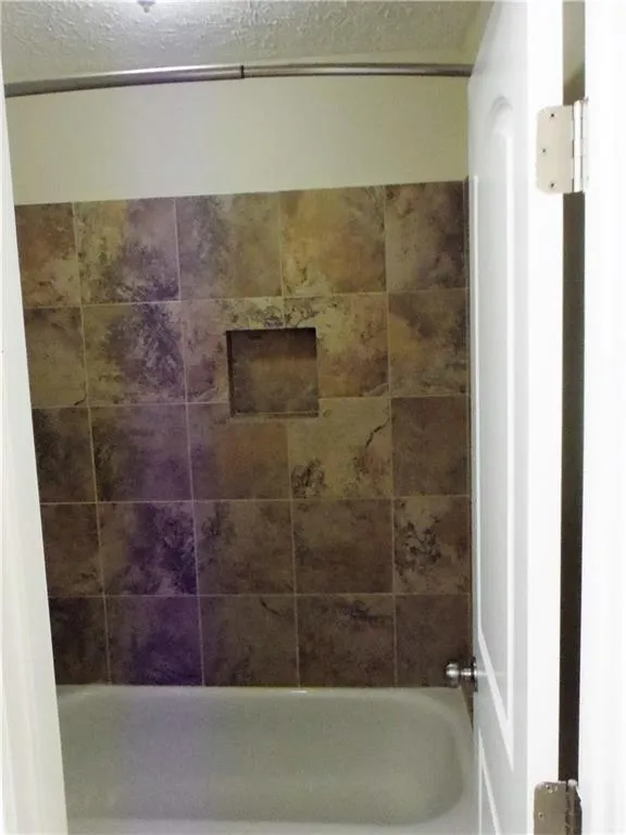 9400 Roberts Drive Unit 3a, Atlanta, Georgia 30350, 2 Bedrooms Bedrooms, ,2 BathroomsBathrooms,Residential,Sold,9400 Roberts Drive Unit 3a,5884878