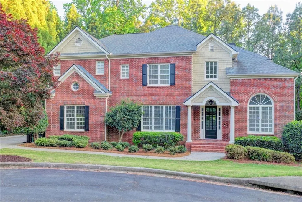 260 Lake Summit View, Atlanta, Georgia 30342, 6 Bedrooms Bedrooms, ,5 BathroomsBathrooms,Residential,For Sale,260 Lake Summit View,7755397