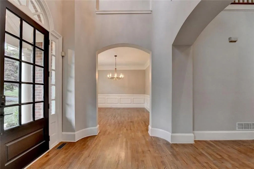 260 Lake Summit View, Atlanta, Georgia 30342, 6 Bedrooms Bedrooms, ,5 BathroomsBathrooms,Residential,For Sale,260 Lake Summit View,7755397
