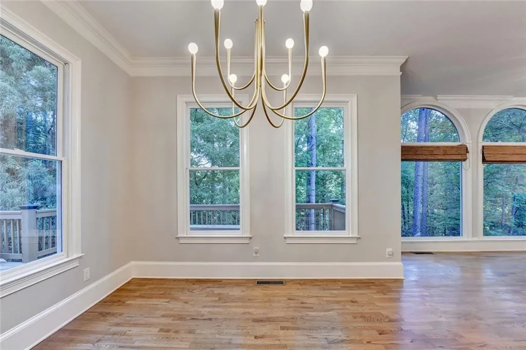 260 Lake Summit View, Atlanta, Georgia 30342, 6 Bedrooms Bedrooms, ,5 BathroomsBathrooms,Residential,For Sale,260 Lake Summit View,7755397