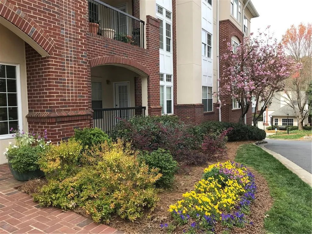 3636 Habersham Road Nw Unit 1208, Atlanta, Georgia 30305, 2 Bedrooms Bedrooms, ,2 BathroomsBathrooms,Residential,Sold,3636 Habersham Road Nw Unit 1208,6519233