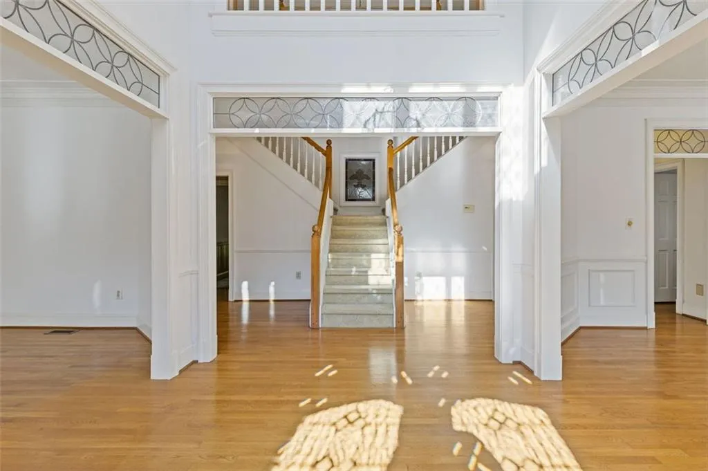 325 Fauna Court, Sandy Springs, Georgia 30350, 5 Bedrooms Bedrooms, ,5 BathroomsBathrooms,Residential,Sold,325 Fauna Court,7471152
