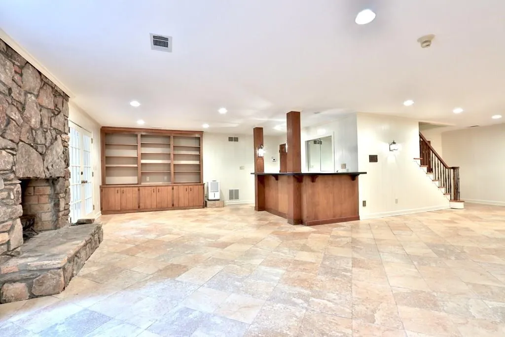 8930 Ridgemont Drive, Sandy Springs, Georgia 30350, 6 Bedrooms Bedrooms, ,4 BathroomsBathrooms,Residential,Sold,8930 Ridgemont Drive,6101528