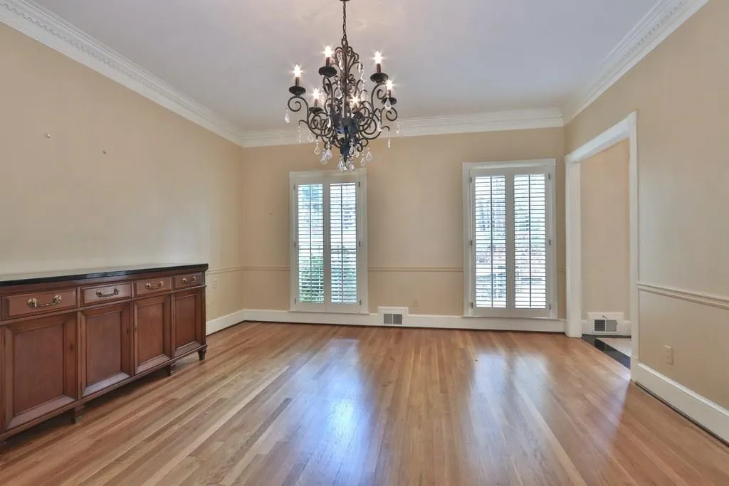 8930 Ridgemont Drive, Sandy Springs, Georgia 30350, 6 Bedrooms Bedrooms, ,4 BathroomsBathrooms,Residential,Sold,8930 Ridgemont Drive,6101528