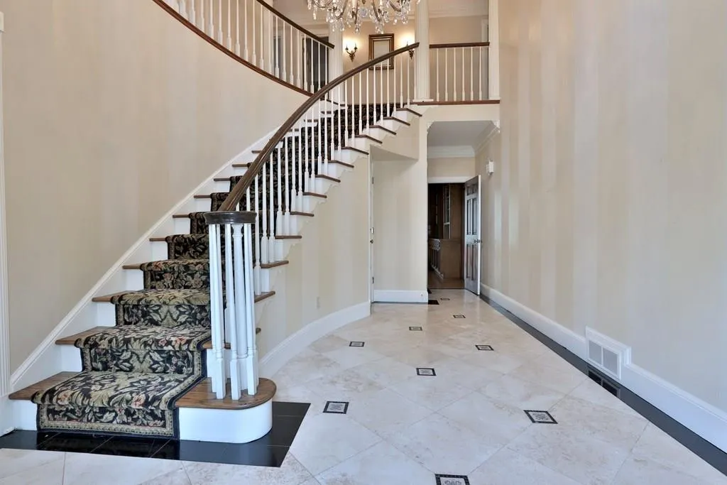 8930 Ridgemont Drive, Sandy Springs, Georgia 30350, 6 Bedrooms Bedrooms, ,4 BathroomsBathrooms,Residential,Sold,8930 Ridgemont Drive,6101528