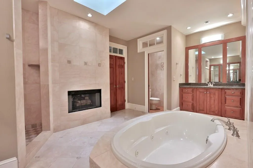 8930 Ridgemont Drive, Sandy Springs, Georgia 30350, 6 Bedrooms Bedrooms, ,4 BathroomsBathrooms,Residential,Sold,8930 Ridgemont Drive,6101528