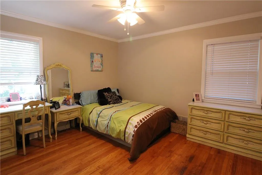 605 Dalrymple Road, Sandy Springs, Georgia 30328, 6 Bedrooms Bedrooms, ,3 BathroomsBathrooms,Residential,Sold,605 Dalrymple Road,5988662