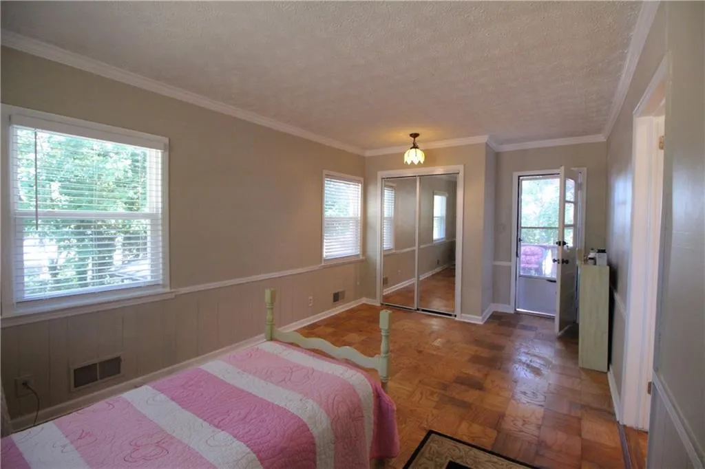 605 Dalrymple Road, Sandy Springs, Georgia 30328, 6 Bedrooms Bedrooms, ,3 BathroomsBathrooms,Residential,Sold,605 Dalrymple Road,5988662