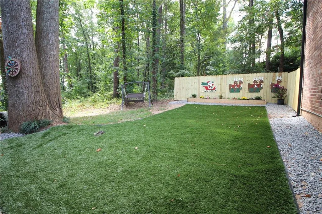 605 Dalrymple Road, Sandy Springs, Georgia 30328, 6 Bedrooms Bedrooms, ,3 BathroomsBathrooms,Residential,Sold,605 Dalrymple Road,5988662