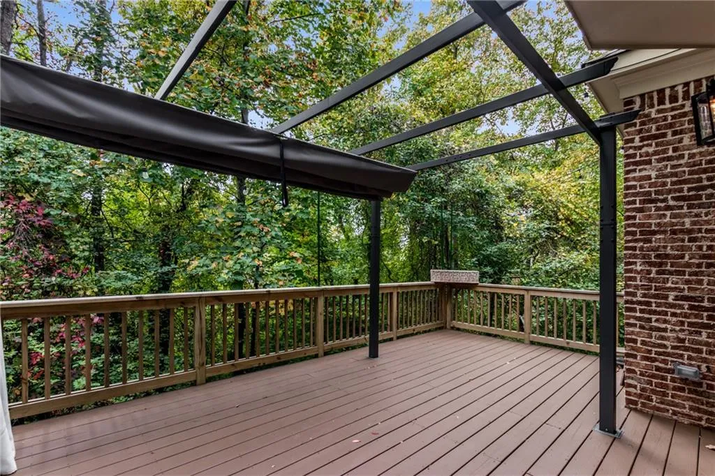 7249 Village Creek Trace, Sandy Springs, Georgia 30328, 4 Bedrooms Bedrooms, ,3 BathroomsBathrooms,Residential,Sold,7249 Village Creek Trace,7128695