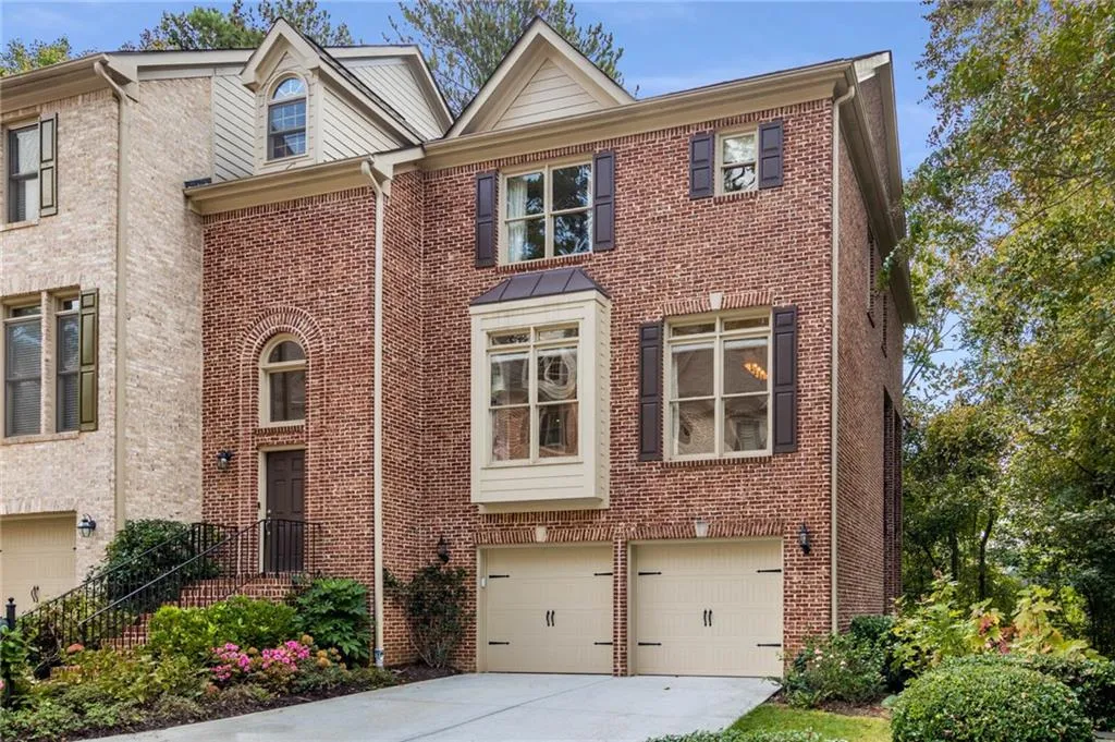 7249 Village Creek Trace, Sandy Springs, Georgia 30328, 4 Bedrooms Bedrooms, ,3 BathroomsBathrooms,Residential,Sold,7249 Village Creek Trace,7128695