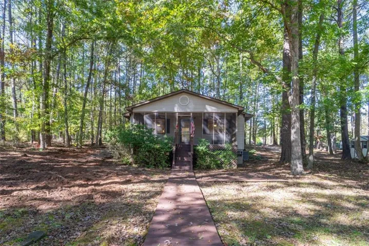 248 W River Bend Drive W, Eatonton, Georgia 31024