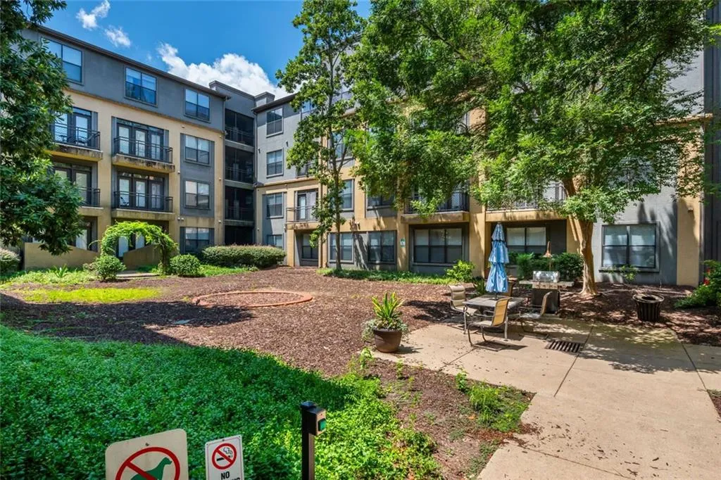 400 17th Street Nw Unit 2322, Atlanta, Georgia 30318, 1 Bedroom Bedrooms, ,1 BathroomBathrooms,Residential,For Sale,400 17th Street Nw Unit 2322,7620952