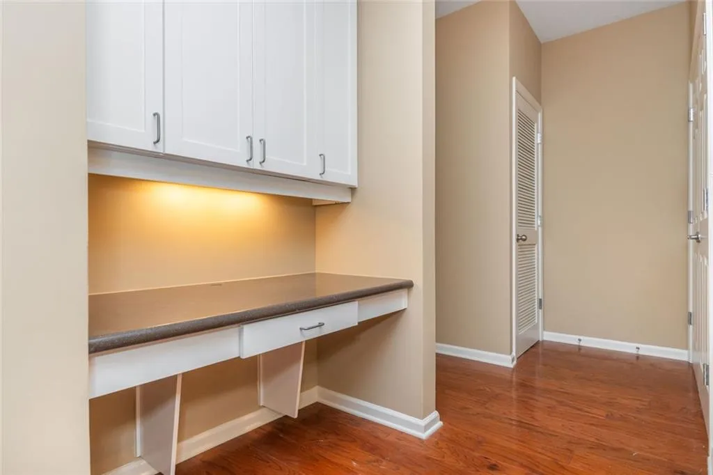 400 17th Street Nw Unit 2322, Atlanta, Georgia 30318, 1 Bedroom Bedrooms, ,1 BathroomBathrooms,Residential,For Sale,400 17th Street Nw Unit 2322,7620952