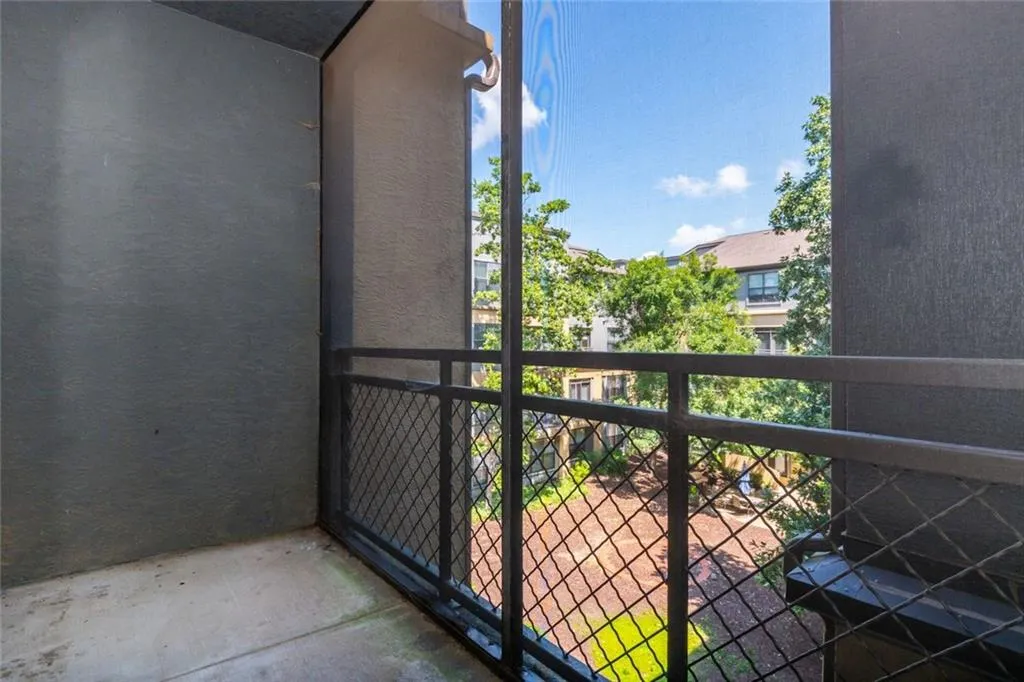 400 17th Street Nw Unit 2322, Atlanta, Georgia 30318, 1 Bedroom Bedrooms, ,1 BathroomBathrooms,Residential,For Sale,400 17th Street Nw Unit 2322,7620952