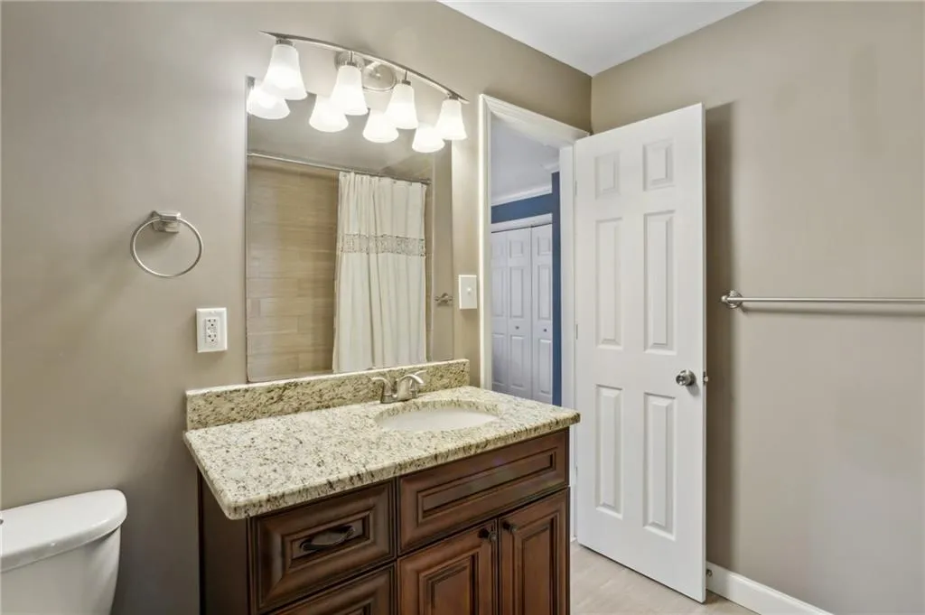 265 Winding River Drive Unit G, Sandy Springs, Georgia 30350, 2 Bedrooms Bedrooms, ,1 BathroomBathrooms,Residential,Sold,265 Winding River Drive Unit G,7539683