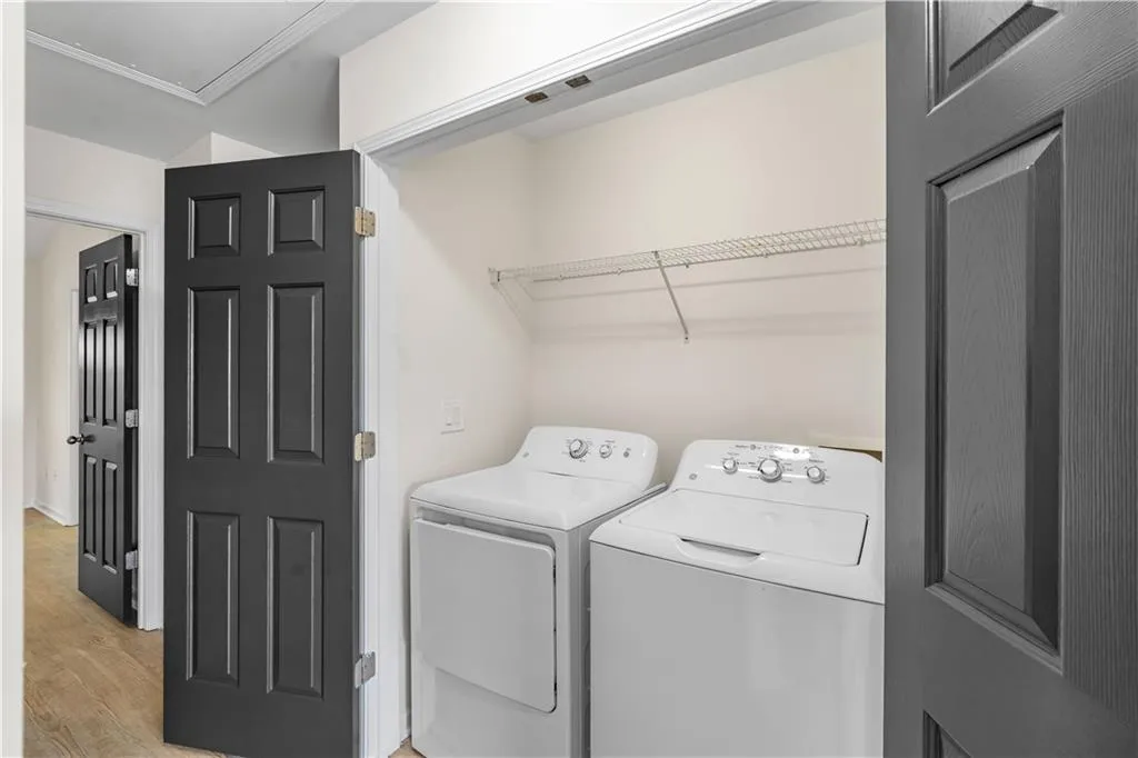 Located conveniently between the two primary suites.