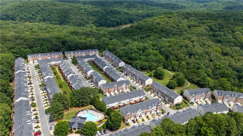 An aerial view that shows the lush tree coverage of the neighborhood!