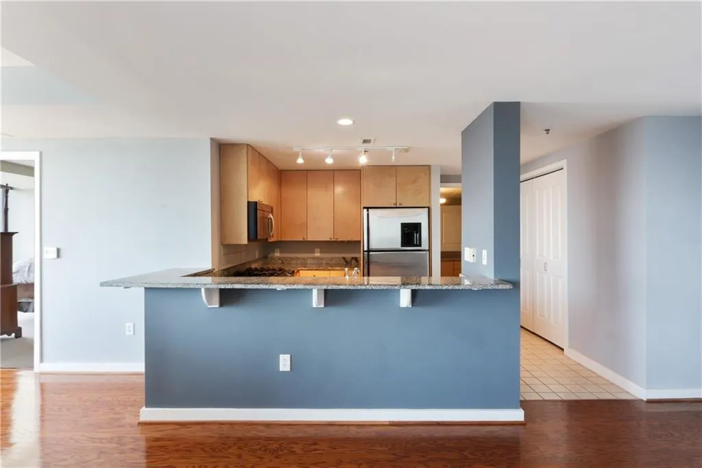 3338 Peachtree Road Ne Unit 3404, Atlanta, Georgia 30326, 1 Bedroom Bedrooms, ,1 BathroomBathrooms,Residential,Sold,3338 Peachtree Road Ne Unit 3404,6546254