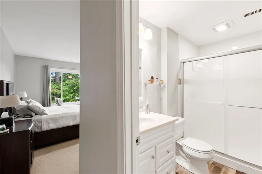 71 Forrest Place, Sandy Springs, Georgia 30328, 3 Bedrooms Bedrooms, ,2 BathroomsBathrooms,Residential,Sold,71 Forrest Place,6932707