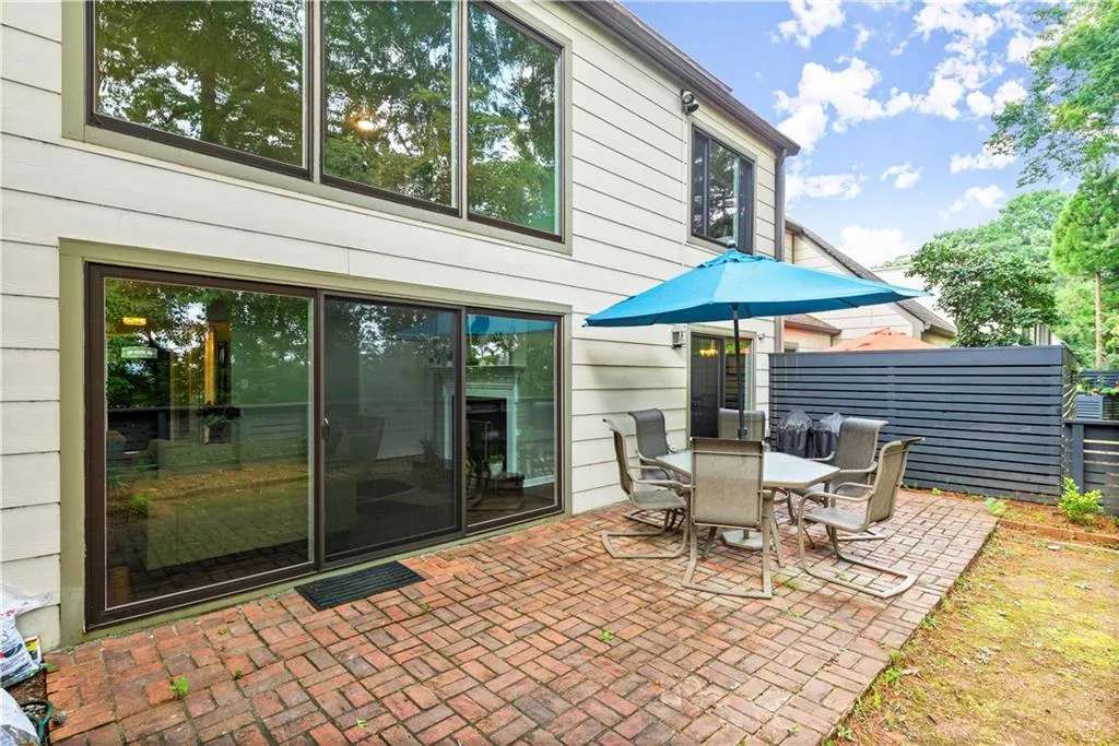 71 Forrest Place, Sandy Springs, Georgia 30328, 3 Bedrooms Bedrooms, ,2 BathroomsBathrooms,Residential,Sold,71 Forrest Place,6932707