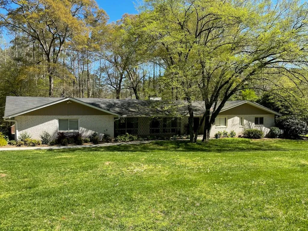 5255 Mount Vernon Parkway, Sandy Springs, Georgia 30327, 5 Bedrooms Bedrooms, ,3 BathroomsBathrooms,Residential,Sold,5255 Mount Vernon Parkway,7071435