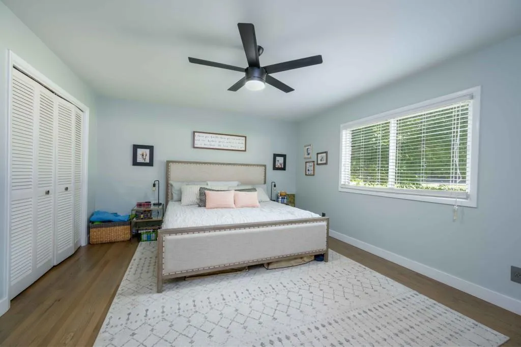 5255 Mount Vernon Parkway, Sandy Springs, Georgia 30327, 5 Bedrooms Bedrooms, ,3 BathroomsBathrooms,Residential,Sold,5255 Mount Vernon Parkway,7071435