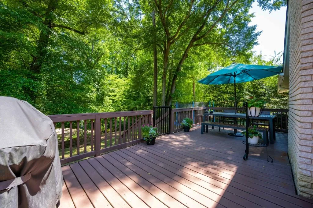 5255 Mount Vernon Parkway, Sandy Springs, Georgia 30327, 5 Bedrooms Bedrooms, ,3 BathroomsBathrooms,Residential,Sold,5255 Mount Vernon Parkway,7071435