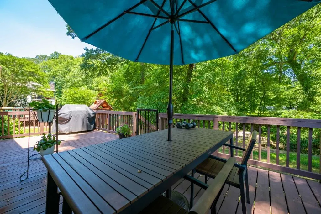 5255 Mount Vernon Parkway, Sandy Springs, Georgia 30327, 5 Bedrooms Bedrooms, ,3 BathroomsBathrooms,Residential,Sold,5255 Mount Vernon Parkway,7071435